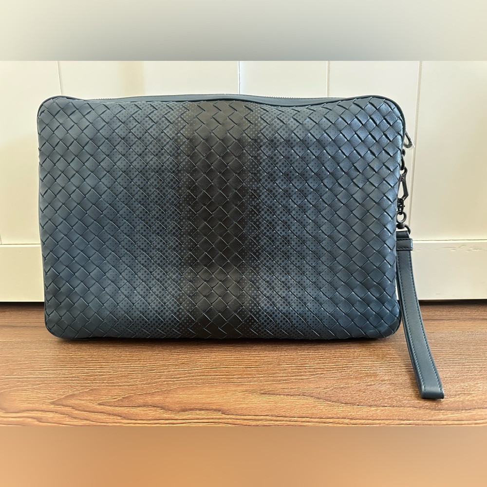 Bottega veneta Intrecciato strap document clutch Leather for unisex